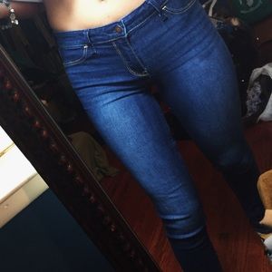 Hollister jeans